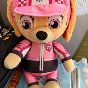 PAW PATROL 24” Inch Ready Race Rescue Plush Skye